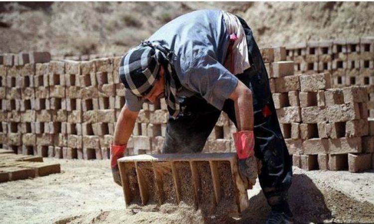 په تهران کې افغان سفیر عبد الغفور لیوال: له ایرانه د افغان کډوالو په زور اېستنه لا هم دوام لري