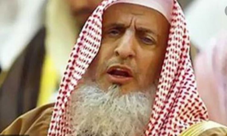 د سعودي عربستان ستر مفتي شيخ عبدالعزيز: د تروايحو او اختر لمونځ کورونه کې وکړئ 
