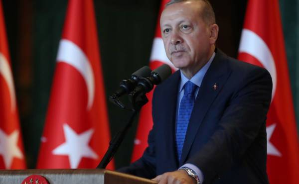 رجب طیب اردوغان: ترکیه د پاکستان په څنګ کې ولاړه ده
