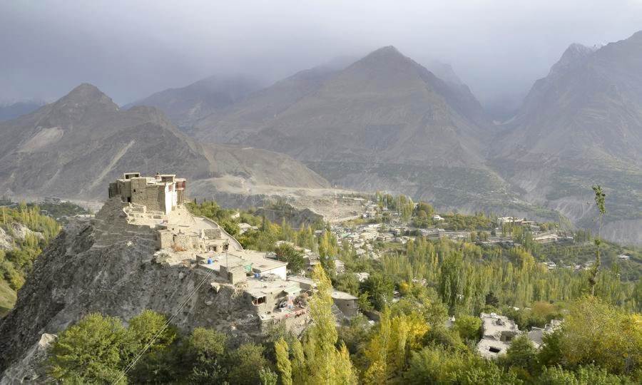 د پاکستان تر واک لاندې کشمير کې بشري حقونه له بحران سره مخ دي