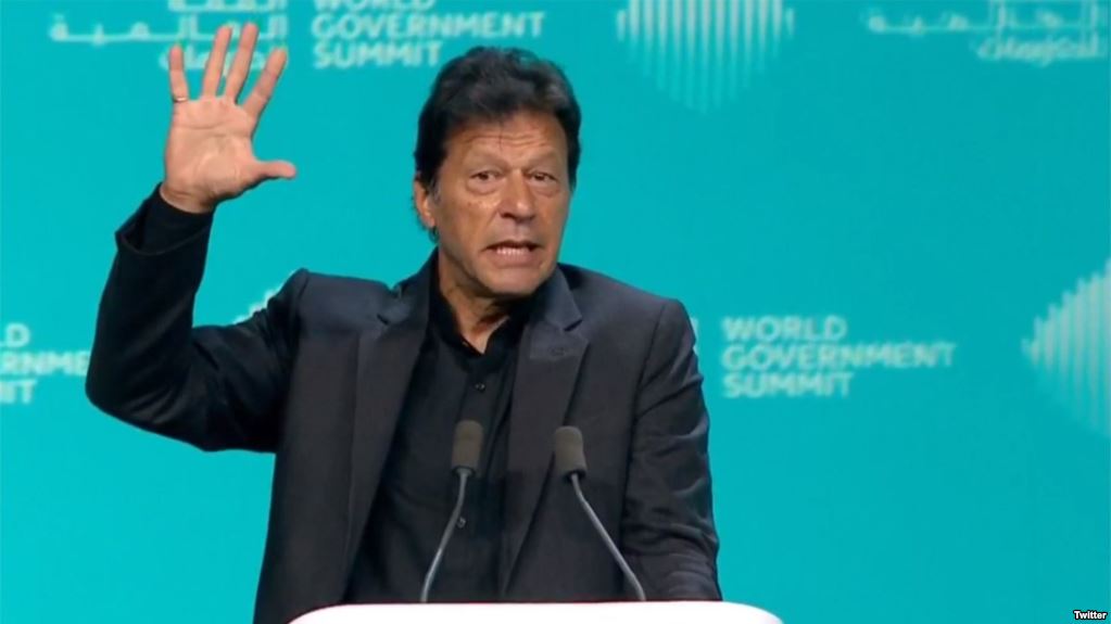 عمران خان نرېندرا مودي ته د جګړې په پرځای د خبرو وړانديز وکړ 