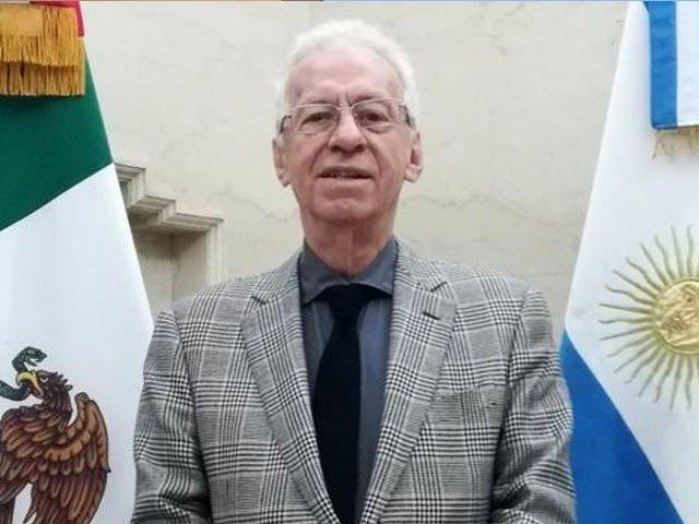 ارجنټاین کې د میکسیکو سفیر ، آسکار ریکارډو د کتاب په غلا نیول شوی