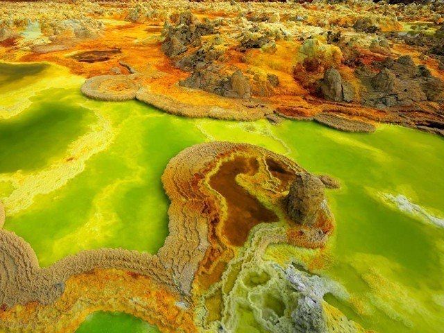 په ځمکه کې داسې ځای چیرې چې ژوند امکان نلري   