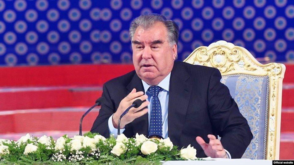 اما علي رحمان د یوې عمومي عفوې له مخې ۳۰ زره زندانیان بښل کېږي   