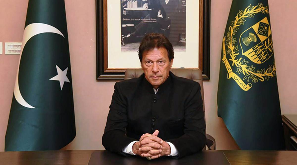 عمران خان: نواز شریف د بند څخه ازادوو که روپۍ لنډوي