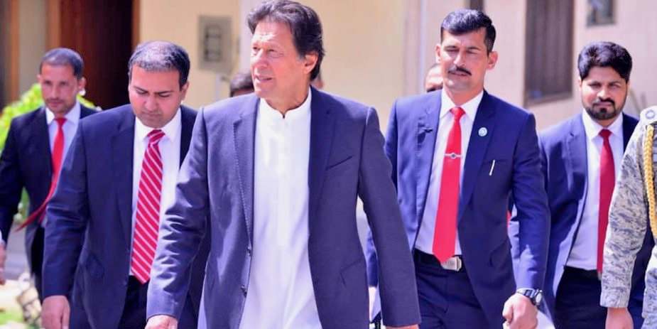 د پاکستان لومړی وزیر( عمران خان ) امریکا ته روان شو   