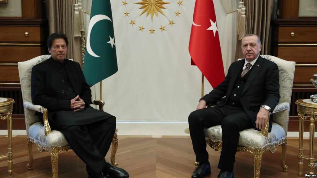 اردوغان او عمران خان په دې سره غږيديلي دي، چې له ولسمشر غني سره ګډه ناسته وکړي 