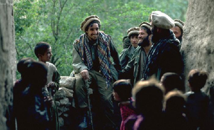 اتلان پېزنی؟، نولسمه او وروستۍ برخه،  د احمد شاه مسعود، د ملي اتلولۍ ستاینوم(لقب) په رسمي اسنادو کې