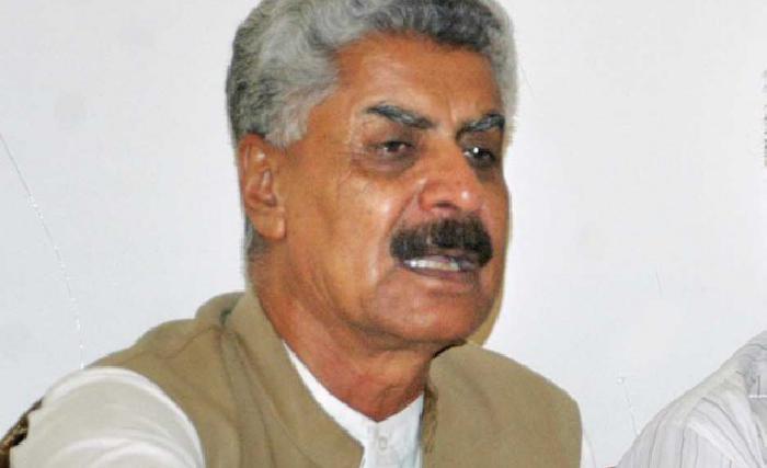 قادر بلوچ: لارې مو ځکه بندې کړې چې پر افغانستان فشار راوړو