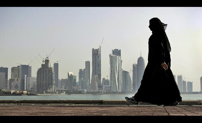 ترهګرو د قطر نه یو میلیارد ډالره اخیستي وو