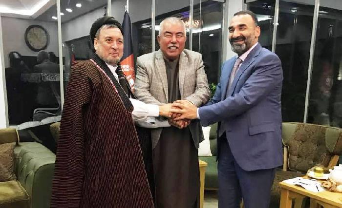 د خپلسرو ټلواله؟