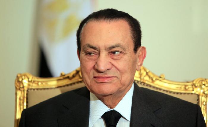 د مصر پخوانی دیکتاتور ولسمشر حسني مبارک خوشی کېږي