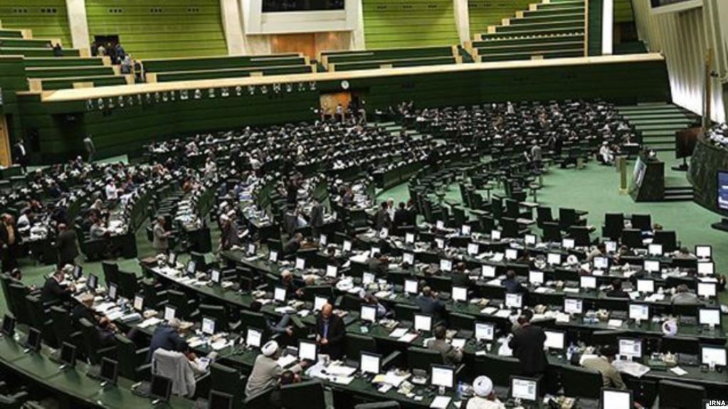 ایران: پارلمان د وروستیو اعتراضونو په اړه ځانګړې غونډه کوي