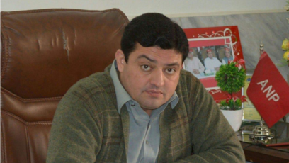 اسفندیار ولي: د سرتاج خان وژنه ترهګریز برید دی