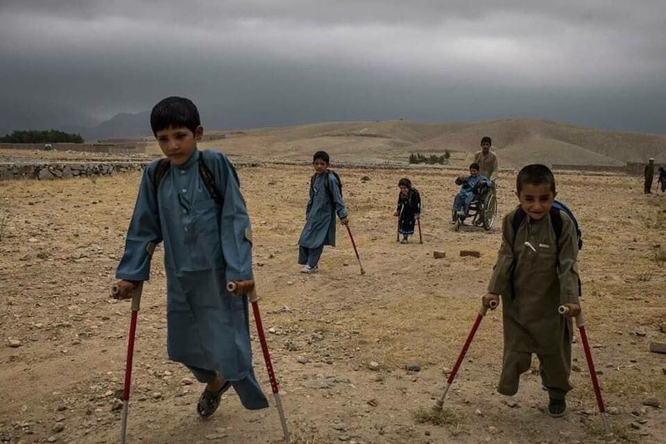  جنګ له افغانانو او سوله له امریکایانو سره!