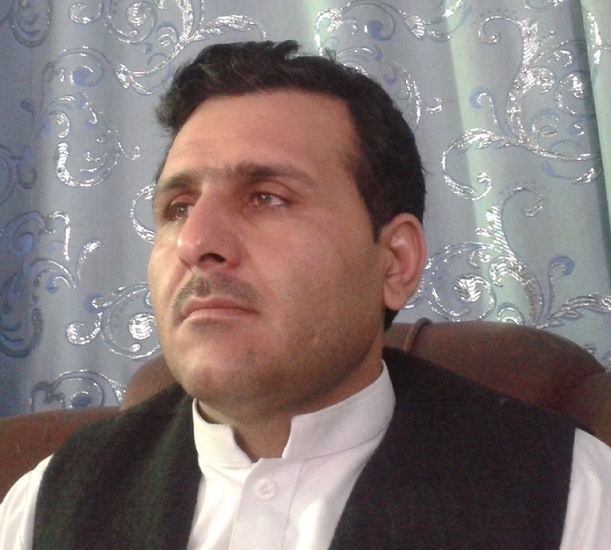 د ملي سرود شاعر ولې استعفا ورکړه؟