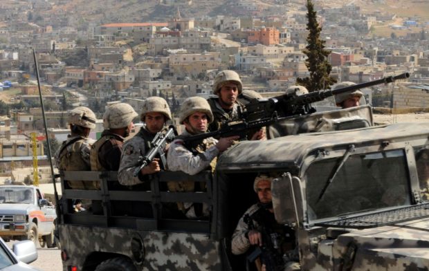 د لبنان پوځ اعلان کړی چې د داعش پټنځایونه یې په نښه کړي