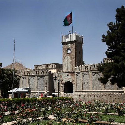  په افغانستان کې فدرالي نظام او ننګوونې يې‬