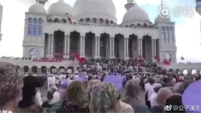 د چين حکومت د (ویجو) په نوم يو جامع جومات ورانوي