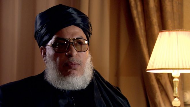 عباس ستانکزی:  د افغانستان اساسي قانون بايد تعديل شي