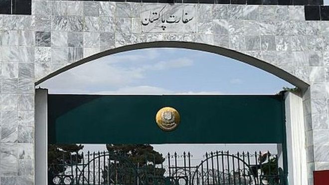کابل کې د پاکستان ویزه اخیستل پیلیږي