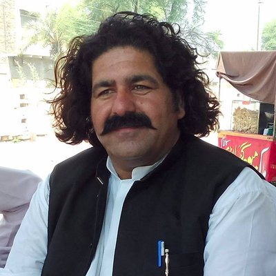 وکیل شهاب خټک: علي وزیر د سر څخه تر پښو وهل شوی او ژوبل شوی دی