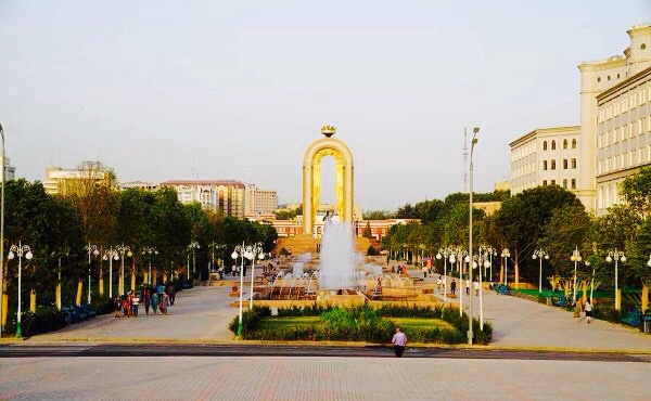 تاجکستان: پلازمېنه دوشنبه کې ٤ امريکايي او اروپايي سيلانيان وژل شوي