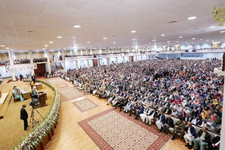 لویه جرګه: د سولې او نوي افغانستان په لور بېساری ګام!