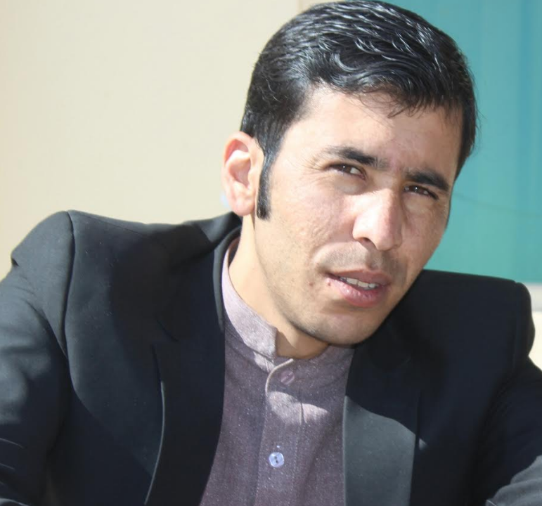 کرزی او د سولې ډراماتیکې چېغې یې